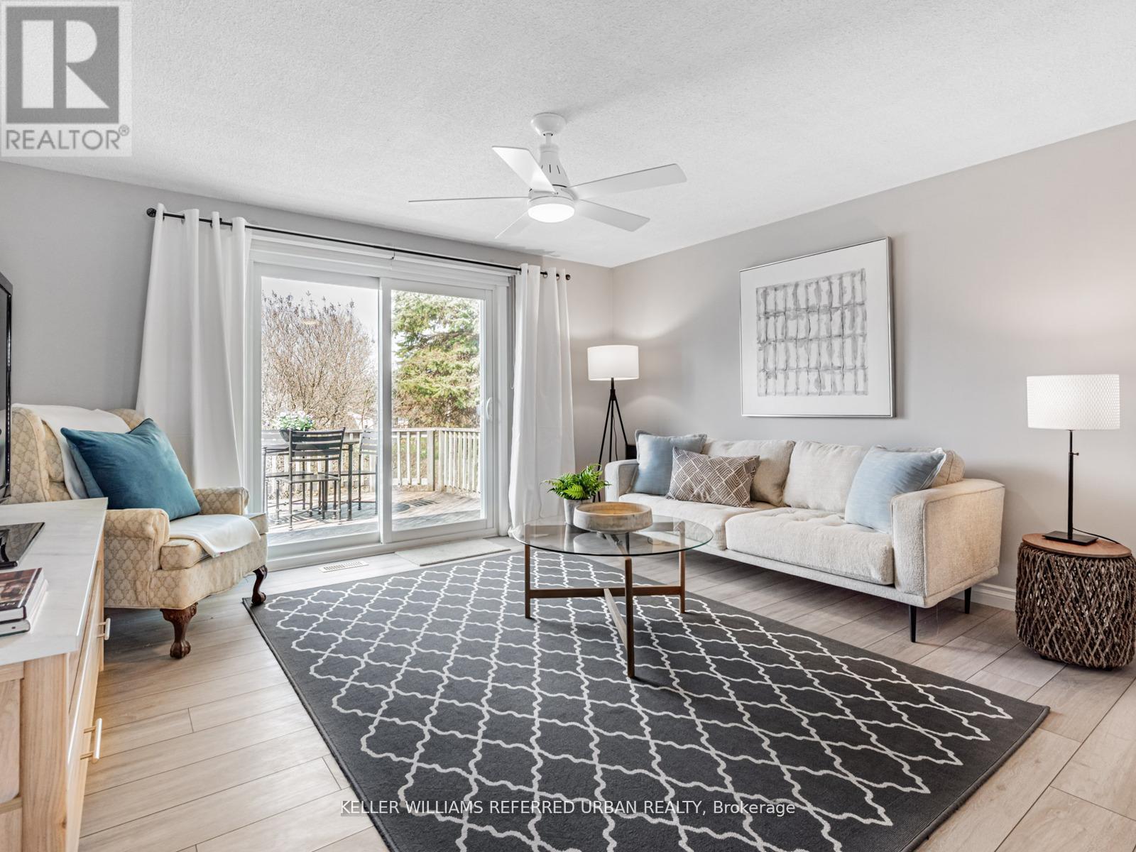Photo 2 of 114 Tecumseth Pines Drive, New Tecumseth ON
