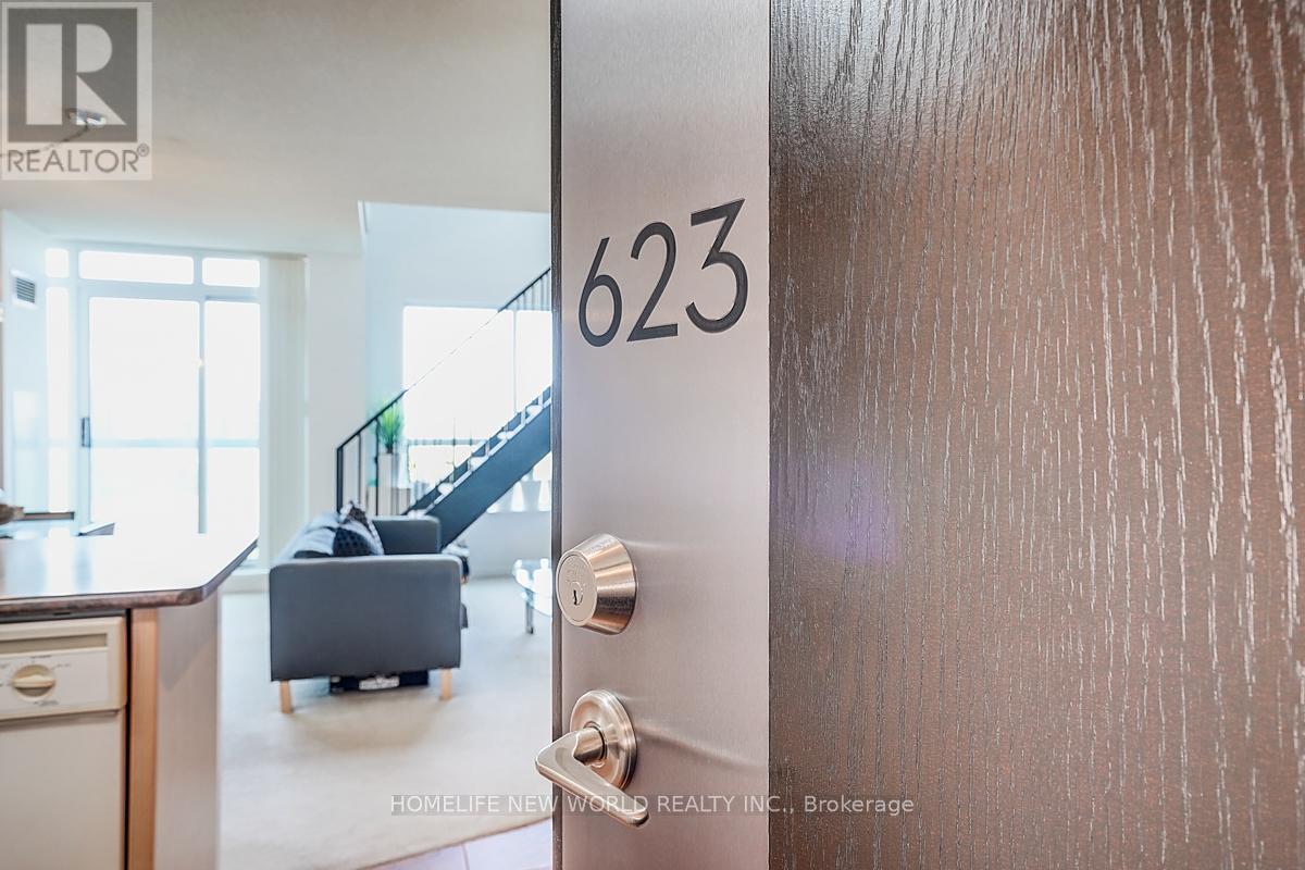 Photo 11 of 623 3 Ellesmere Street, Richmond Hill ON