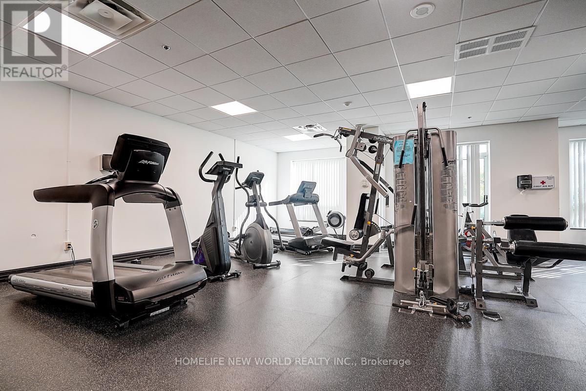 Photo 7 of 623 3 Ellesmere Street, Richmond Hill ON