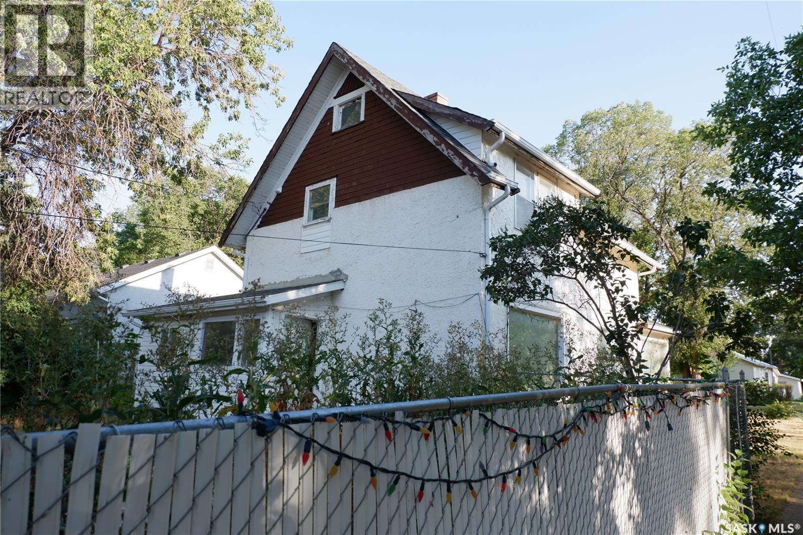 113 2nd AVENUE W — photo 36