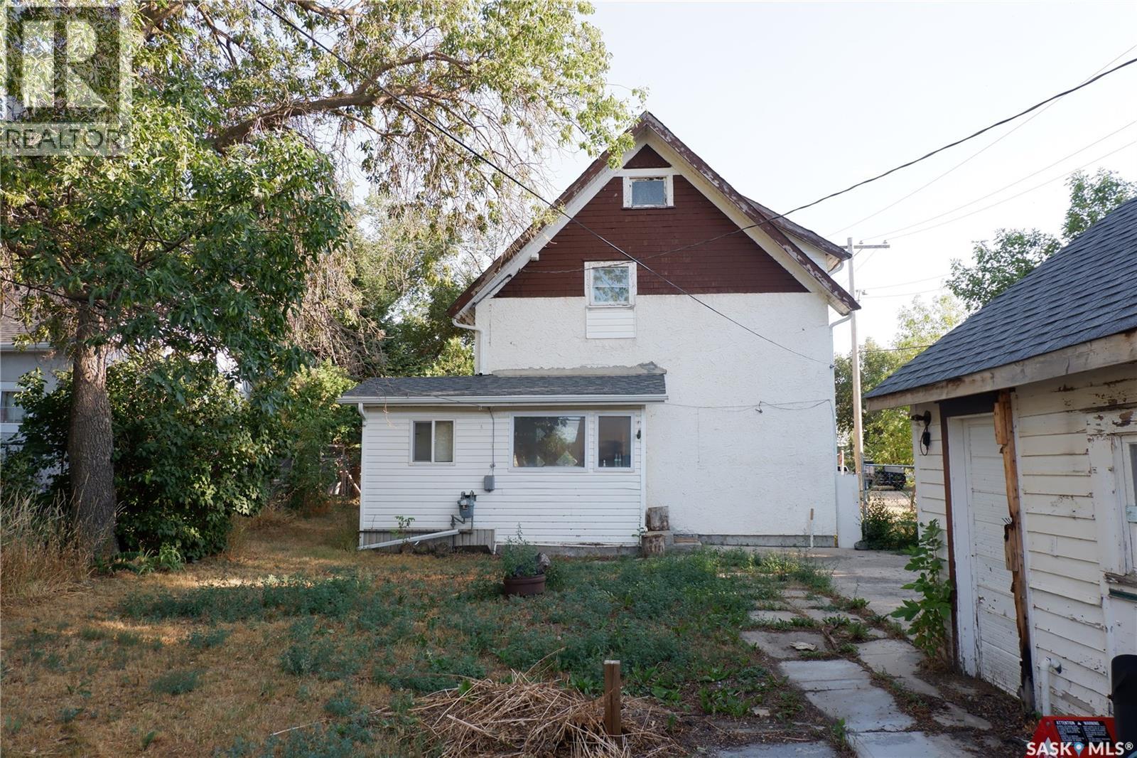 113 2nd AVENUE W — photo 39