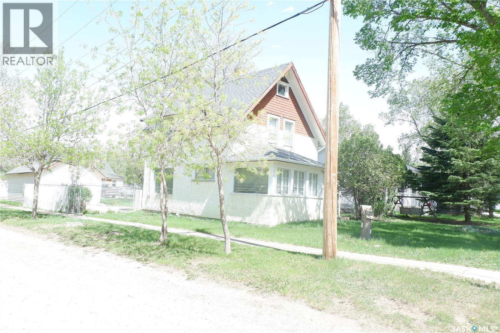 113 2nd AVENUE W — photo 41