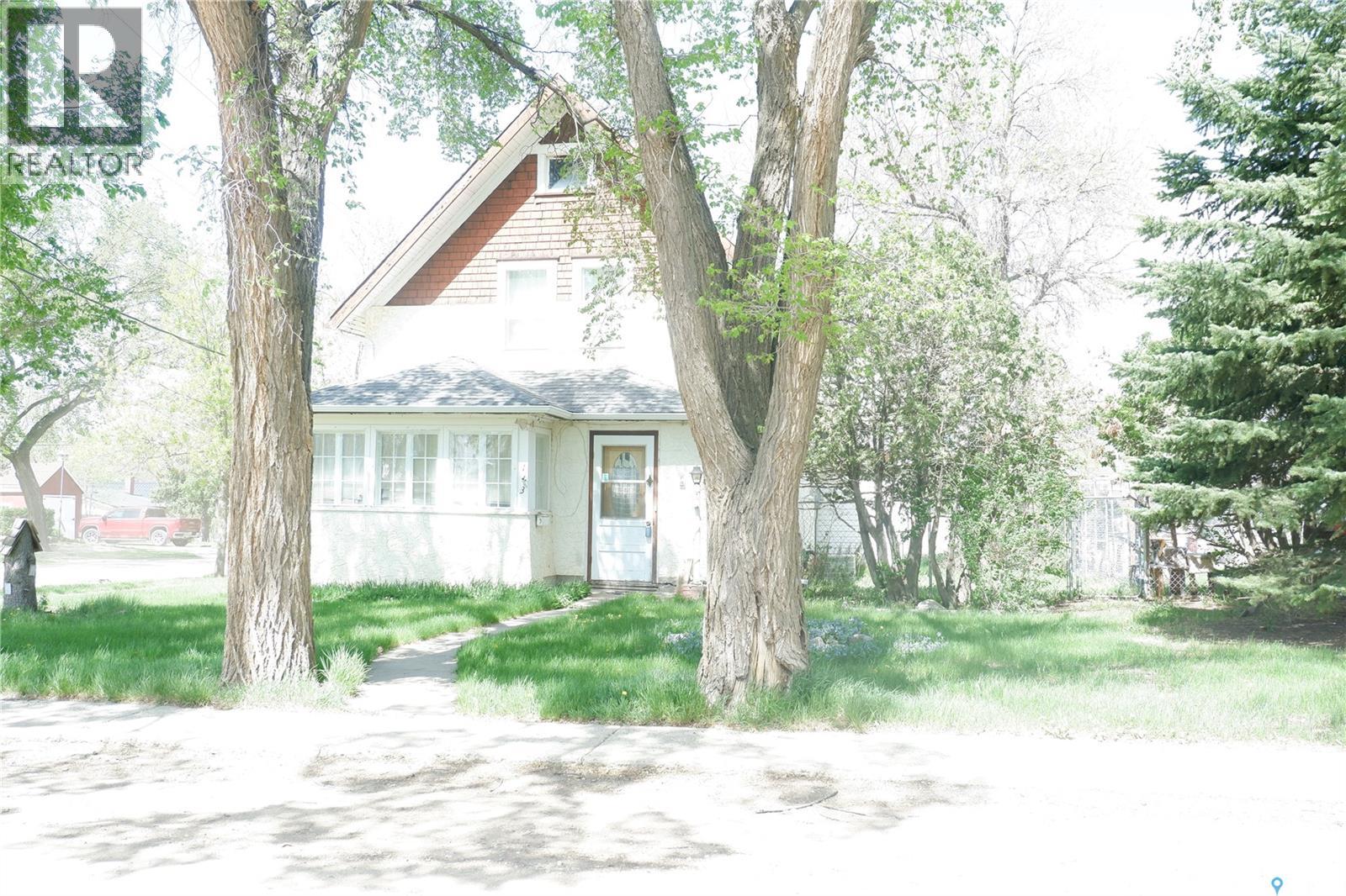 113 2nd AVENUE W — photo 42