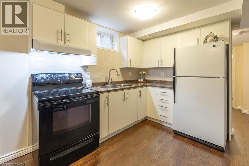 Photo 28 of 31 Bushmills Crescent, Guelph ON