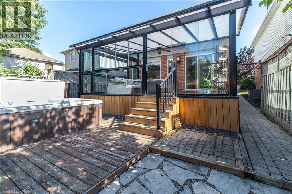 Photo 3 of 31 Bushmills Crescent, Guelph ON