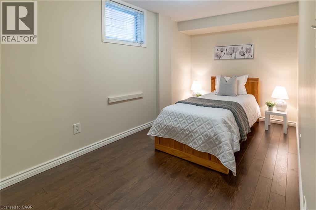 Photo 31 of 31 Bushmills Crescent, Guelph ON