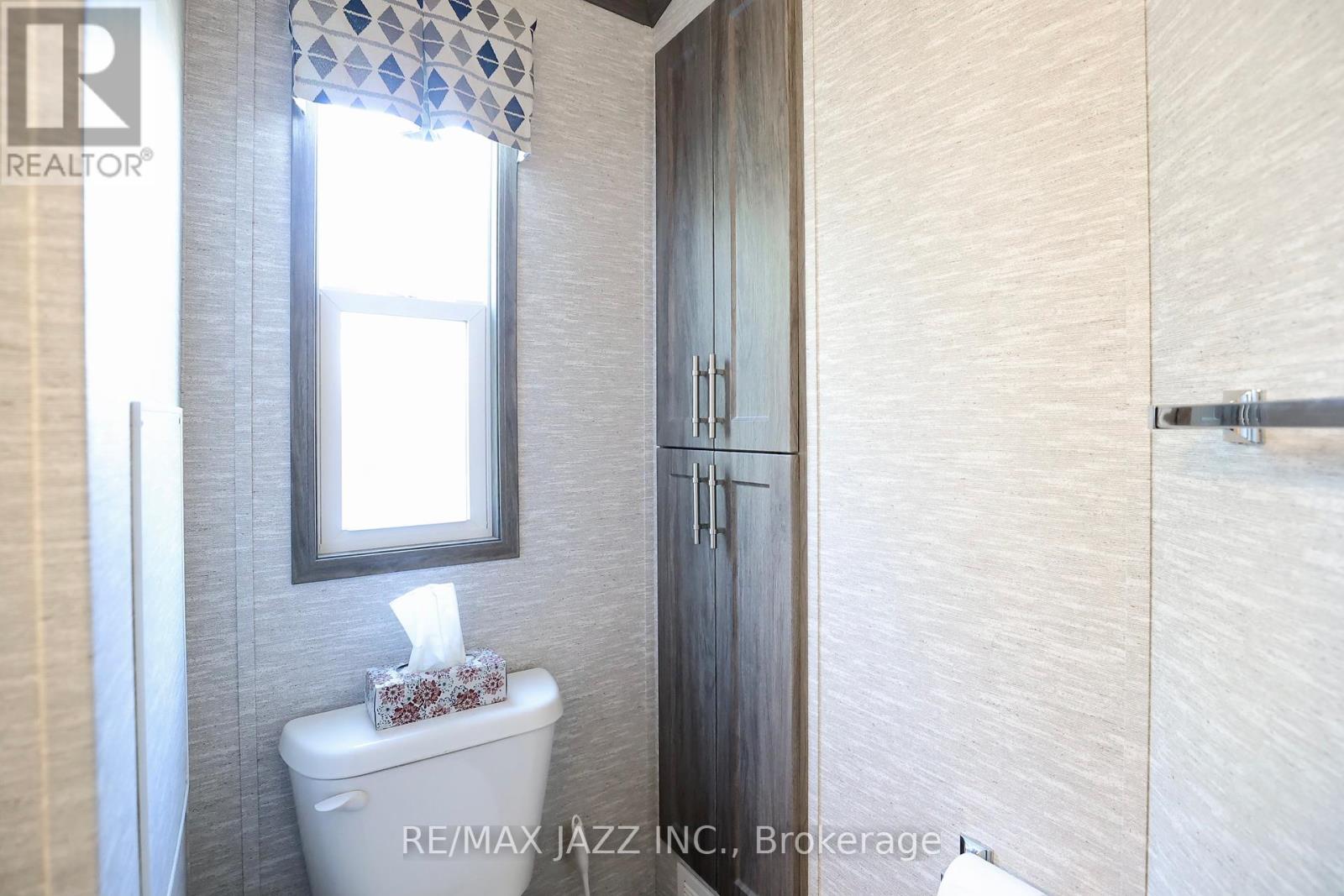 Photo 13 of 819 225 Platten Boulevard, Scugog ON