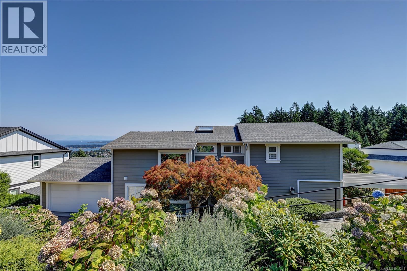 Photo 2 of 206 Concordia Pl, Nanaimo BC
