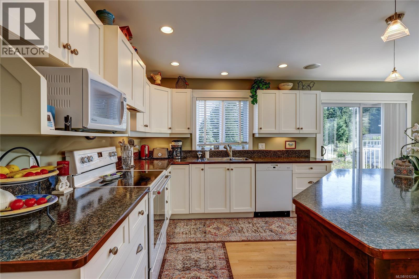 Photo 41 of 206 Concordia Pl, Nanaimo BC