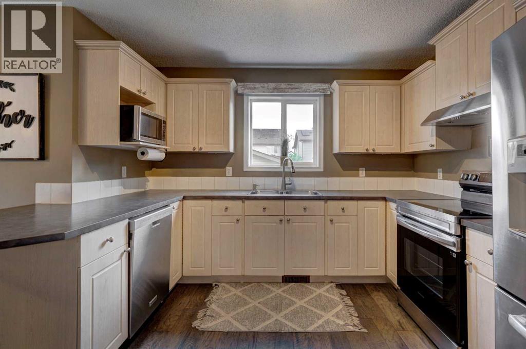 Photo 36 of 206 Copperfield Mews Se, Calgary AB