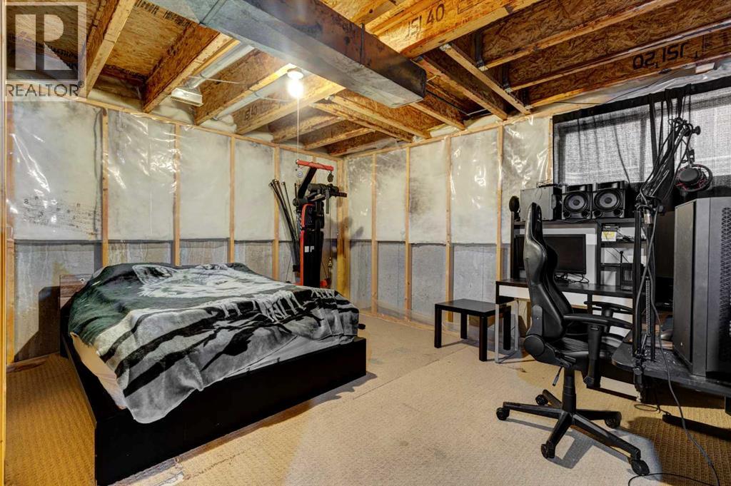 Photo 1 of 206 Copperfield Mews Se, Calgary AB