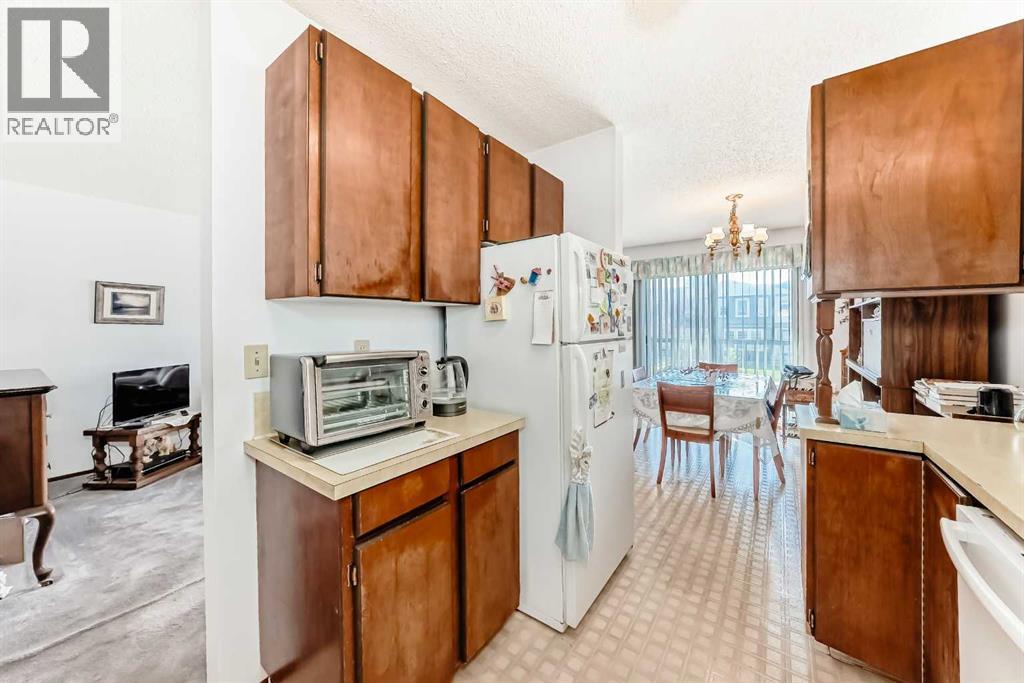Photo 19 of 4808 19 Avenue Nw, Calgary AB
