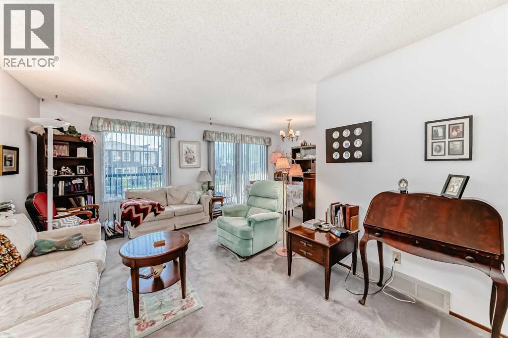 Photo 20 of 4808 19 Avenue Nw, Calgary AB