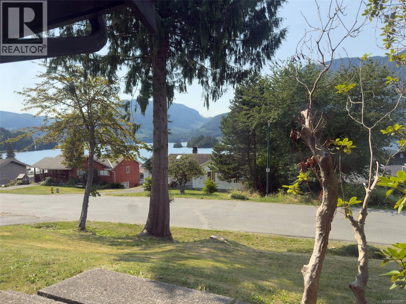 #401 1083 MAQUINNA AVE - 9