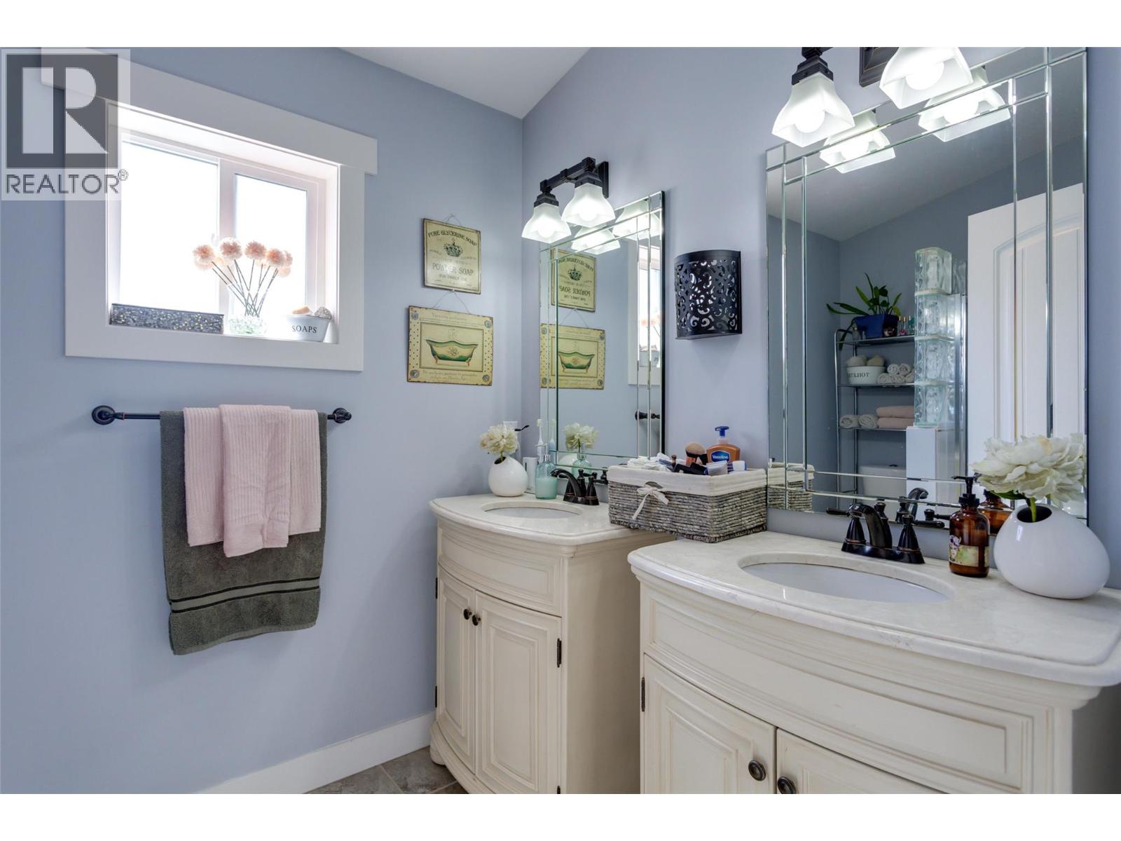 Photo 3 of 2422 Richter Street, Kelowna BC