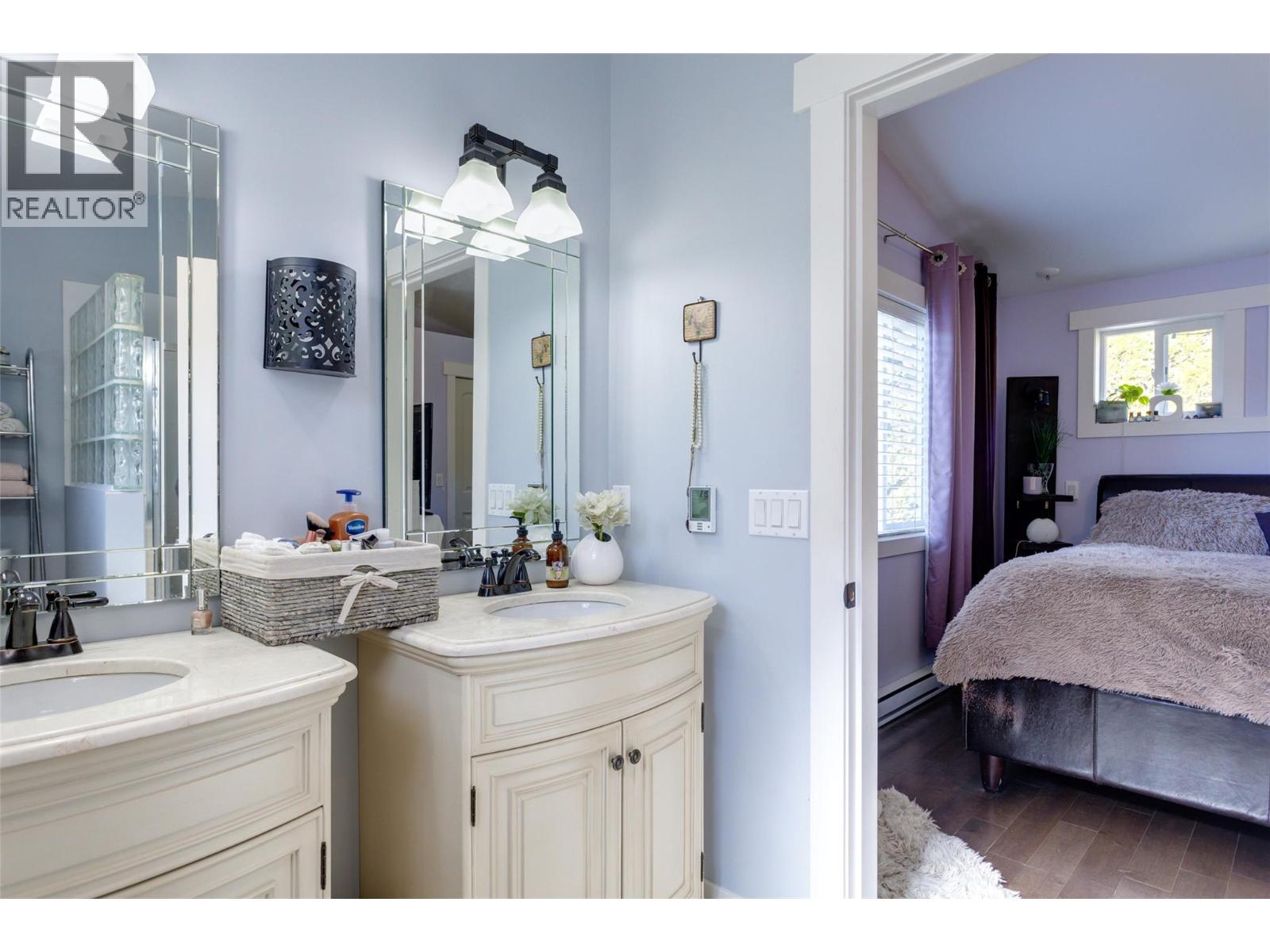 Photo 6 of 2422 Richter Street, Kelowna BC