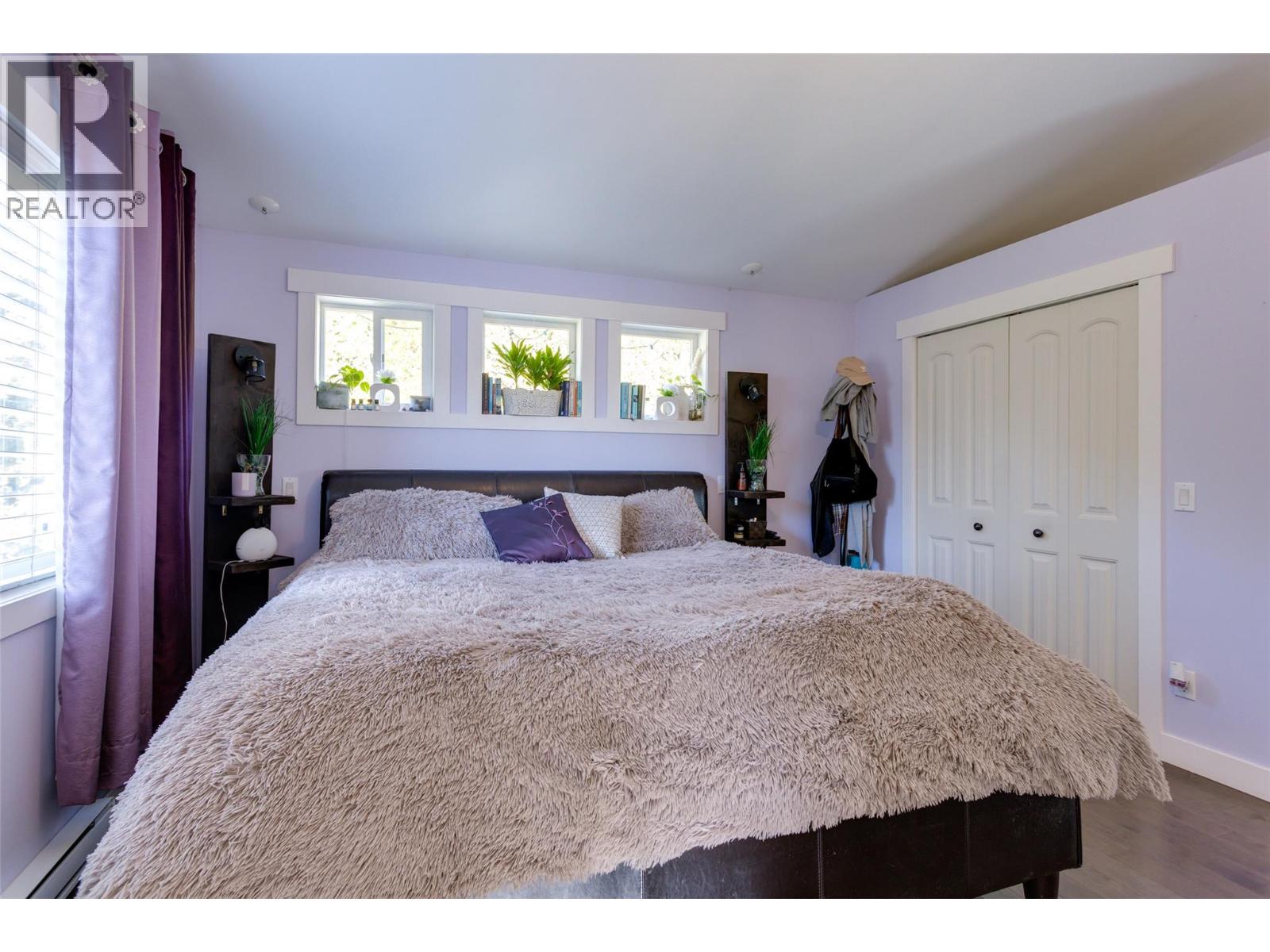 Photo 5 of 2422 Richter Street, Kelowna BC