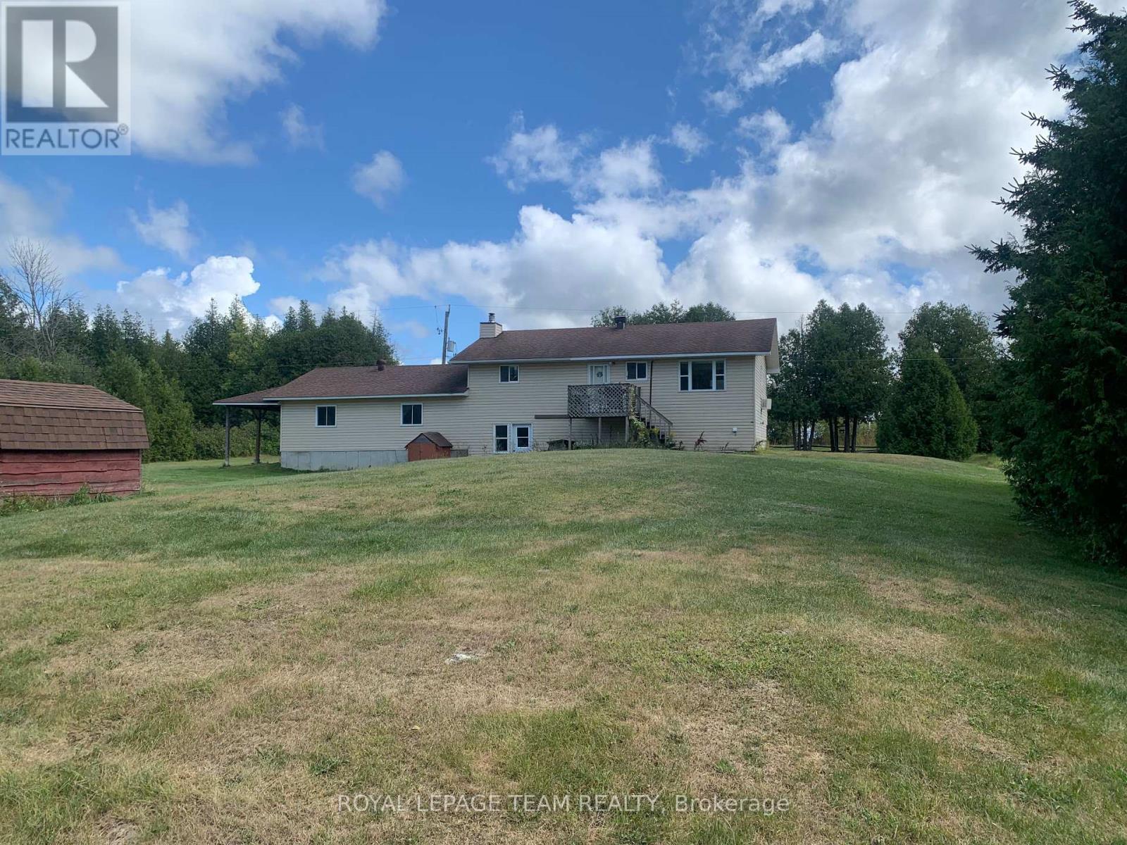 Photo 3 of 227 Ireland Road, Merrickvillewolford ON