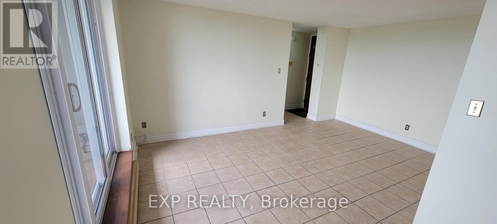 Photo 19 of 1214 2000 Jasmine Crescent, Ottawa ON
