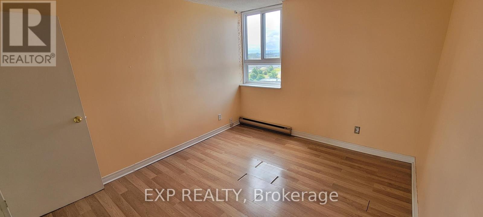 Photo 10 of 1214 2000 Jasmine Crescent, Ottawa ON