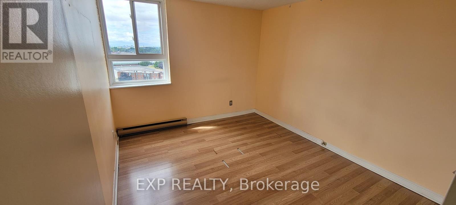 Photo 9 of 1214 2000 Jasmine Crescent, Ottawa ON
