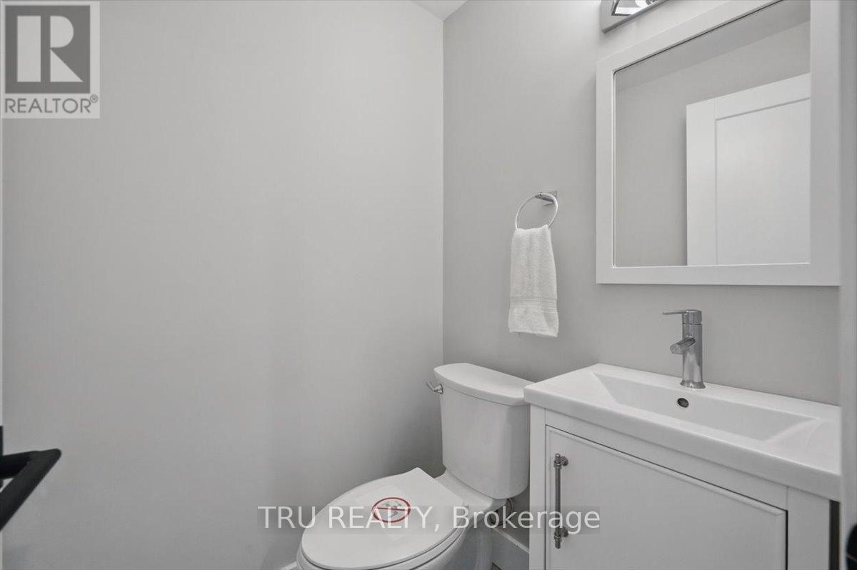 Photo 19 of 2114 Balharrie Avenue, Ottawa ON