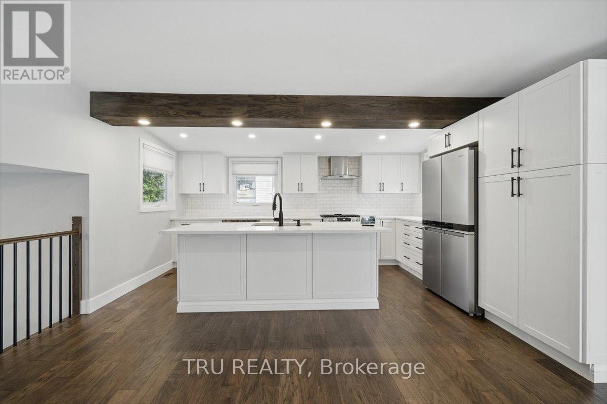 Photo 2 of 2114 Balharrie Avenue, Ottawa ON