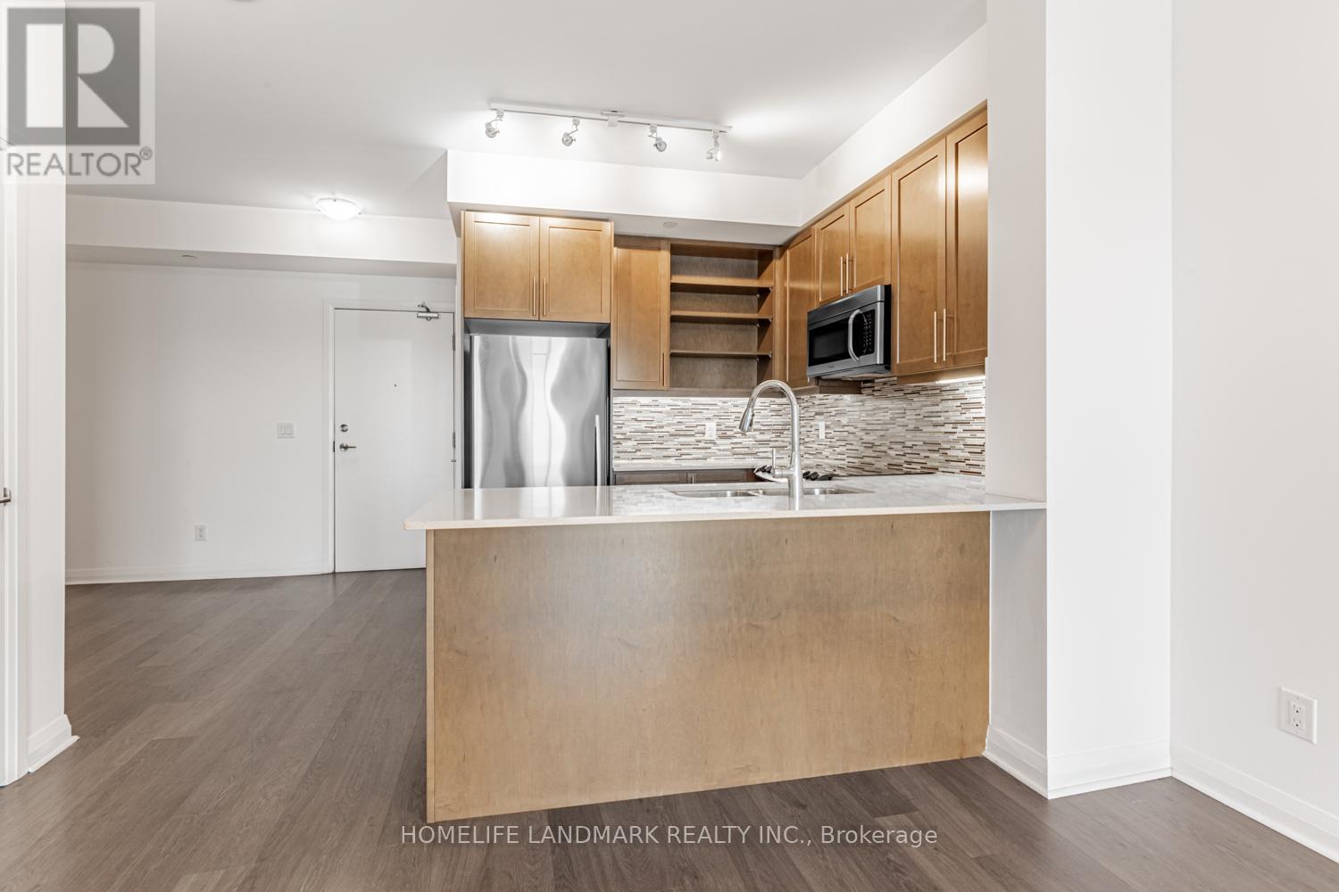 Photo 20 of 1606 55 Oneida Crescent, Richmond Hill ON