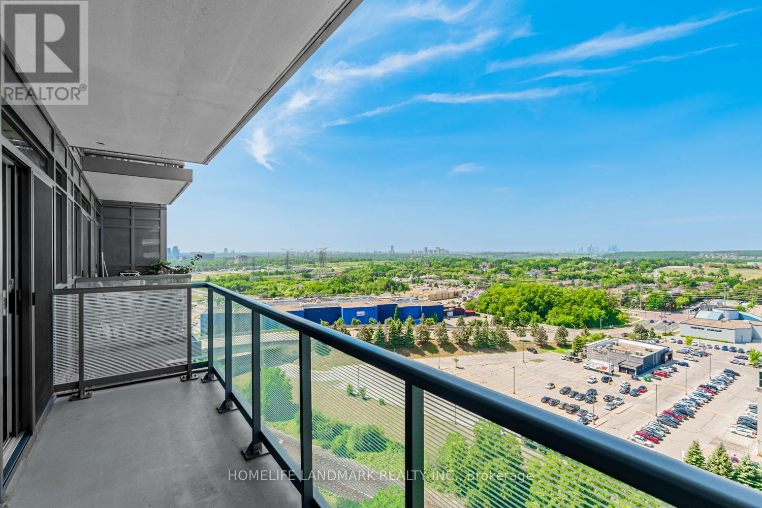 Photo 28 of 1606 55 Oneida Crescent, Richmond Hill ON