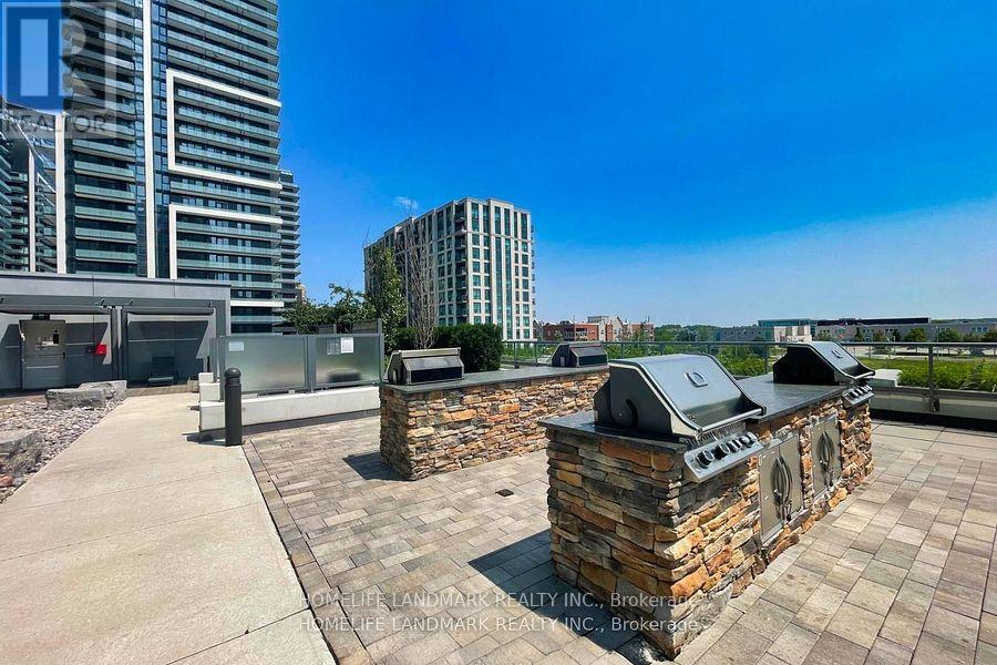 Photo 3 of 1606 55 Oneida Crescent, Richmond Hill ON
