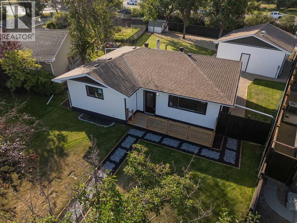 Photo 1 of 4109 33 St, Red Deer AB