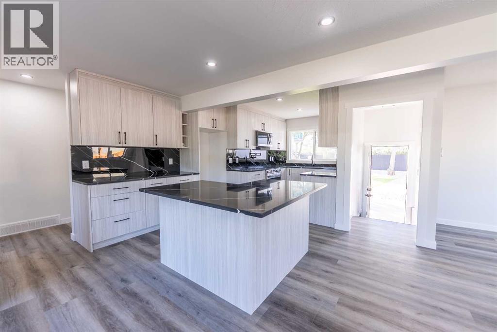 Photo 23 of 4109 33 St, Red Deer AB