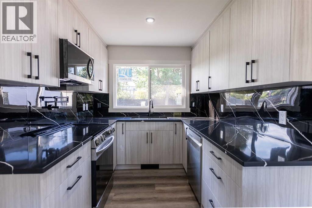 Photo 27 of 4109 33 St, Red Deer AB