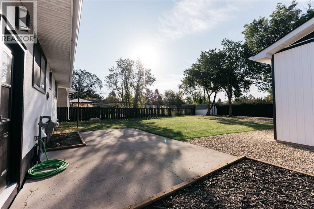 Photo 41 of 4109 33 St, Red Deer AB