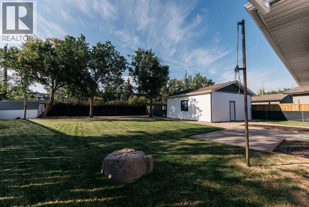 Photo 42 of 4109 33 St, Red Deer AB