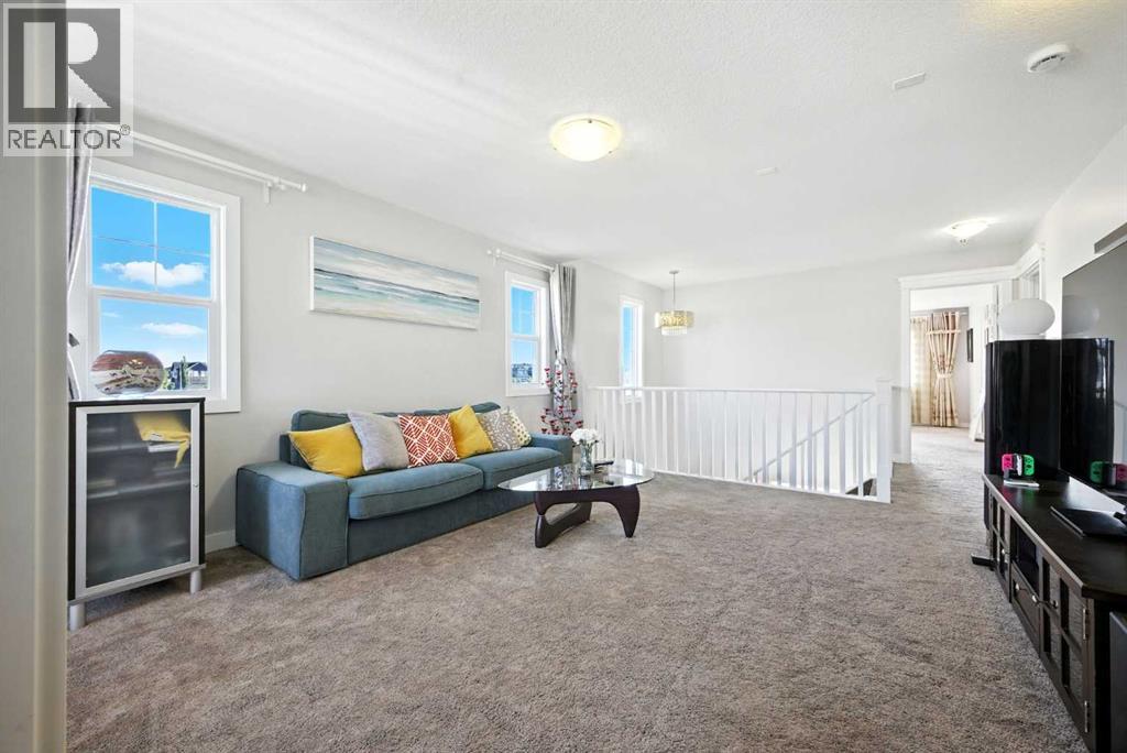 Photo 10 of 243 Evansfield Way Nw, Calgary AB