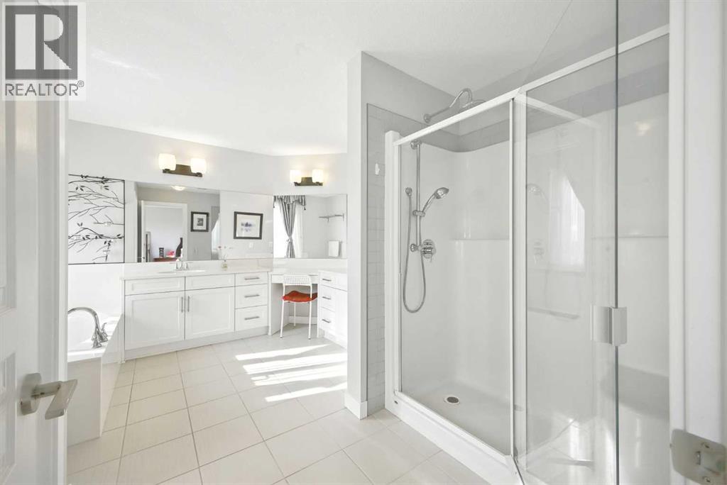 Photo 32 of 243 Evansfield Way Nw, Calgary AB