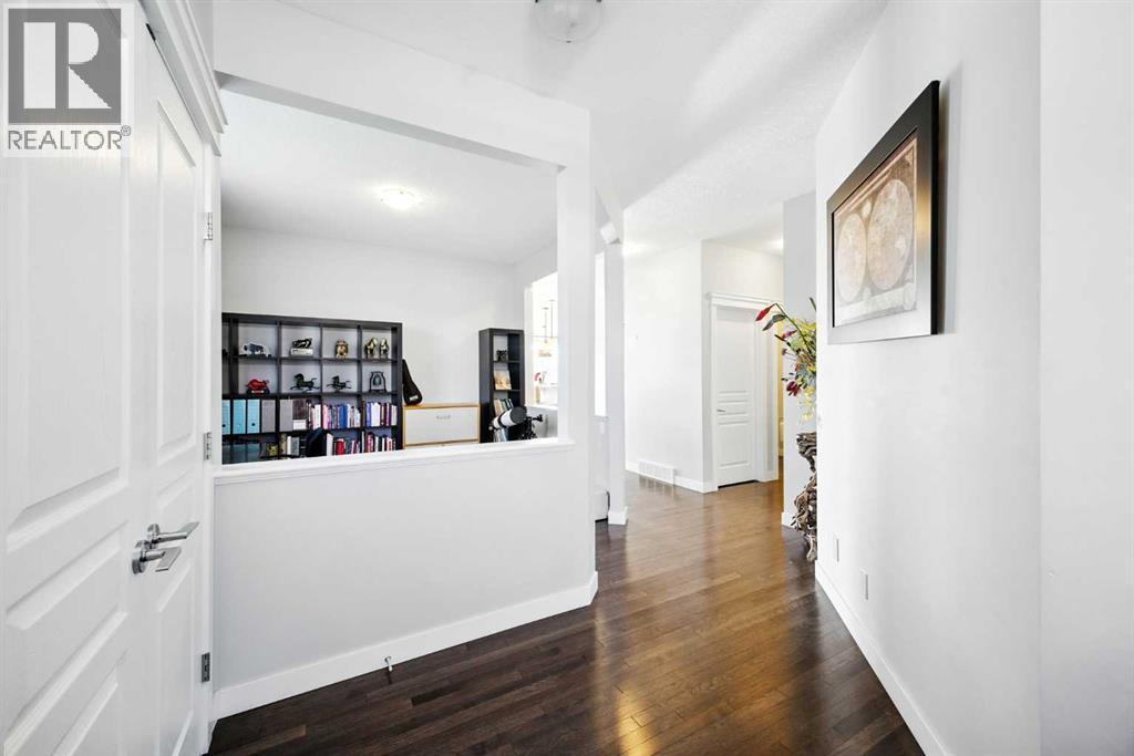 Photo 7 of 243 Evansfield Way Nw, Calgary AB