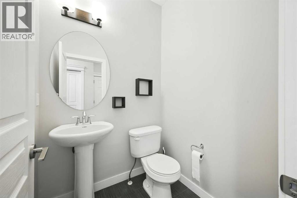 Photo 11 of 243 Evansfield Way Nw, Calgary AB