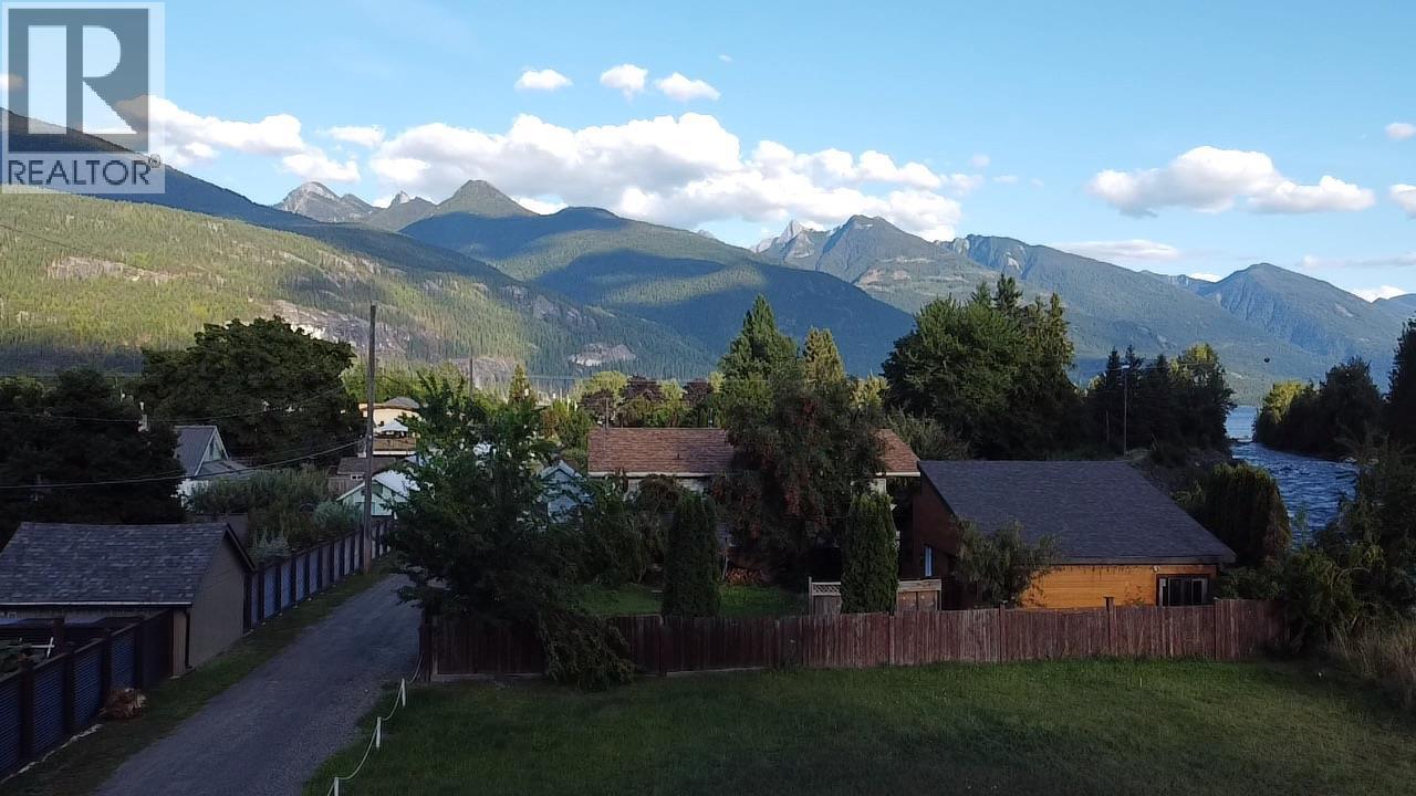 Photo 34 of 328 River Lane, Kaslo BC