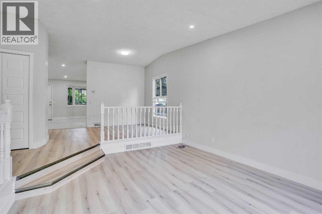 Single Family House 4 Level for Sale in  Castlefall Grove NE Castleridge Calgary 