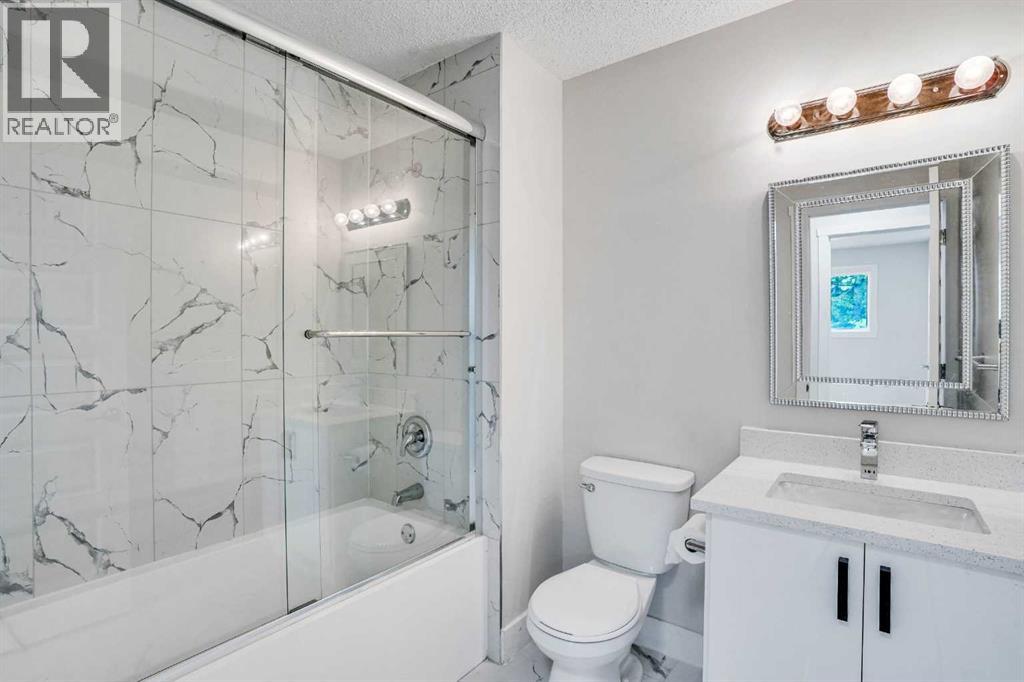 Single Family House 4 Level for Sale in  Castlefall Grove NE Castleridge Calgary 