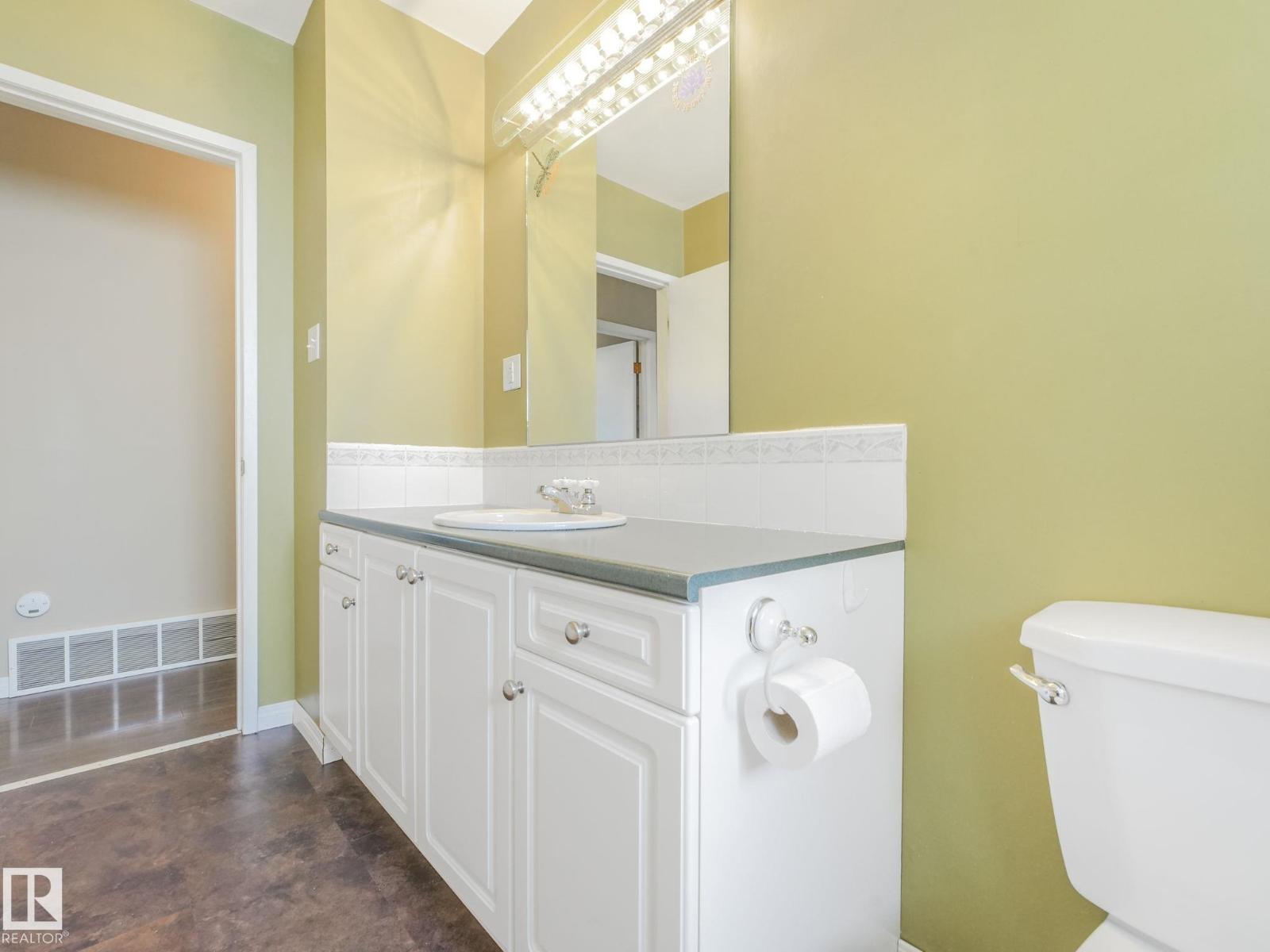 Photo 39 of 7415 84 Av Nw, Edmonton AB