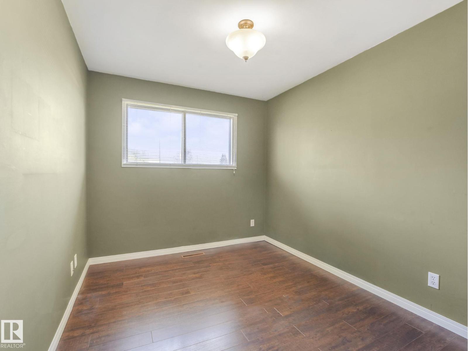 Photo 43 of 7415 84 Av Nw, Edmonton AB