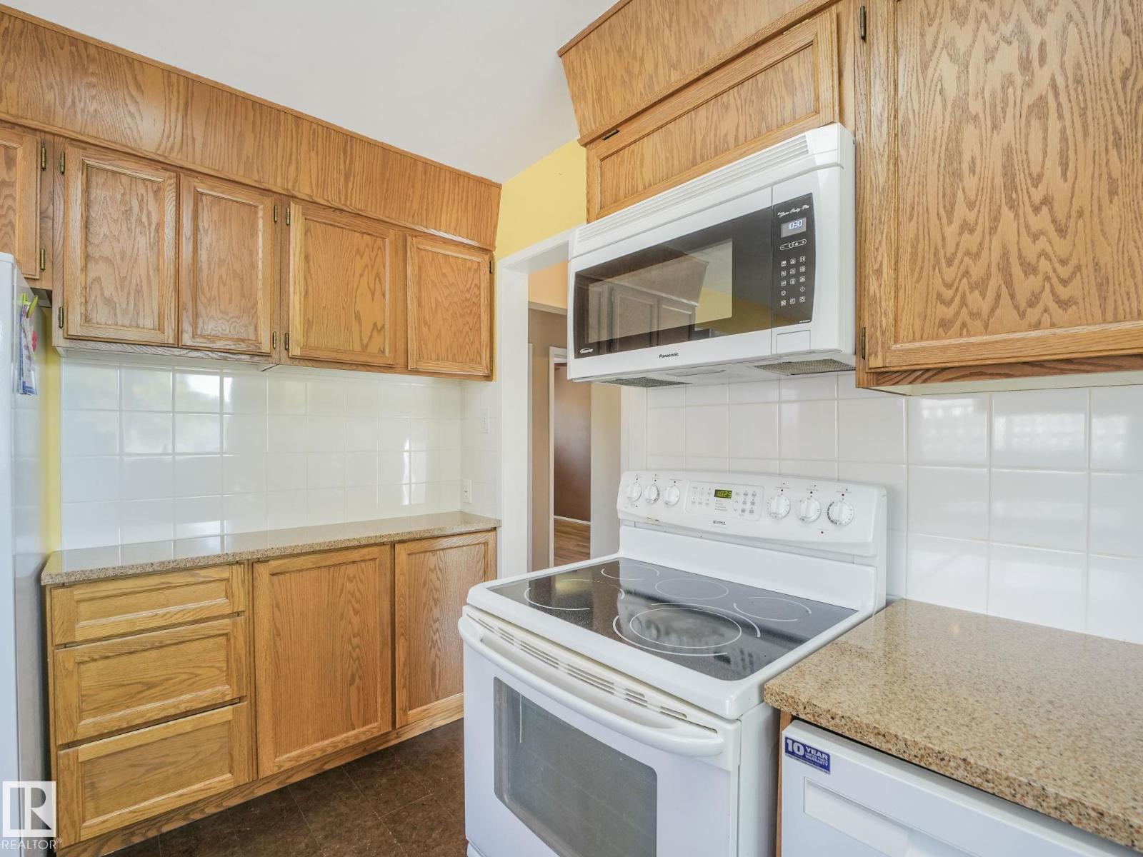 Photo 34 of 7415 84 Av Nw, Edmonton AB