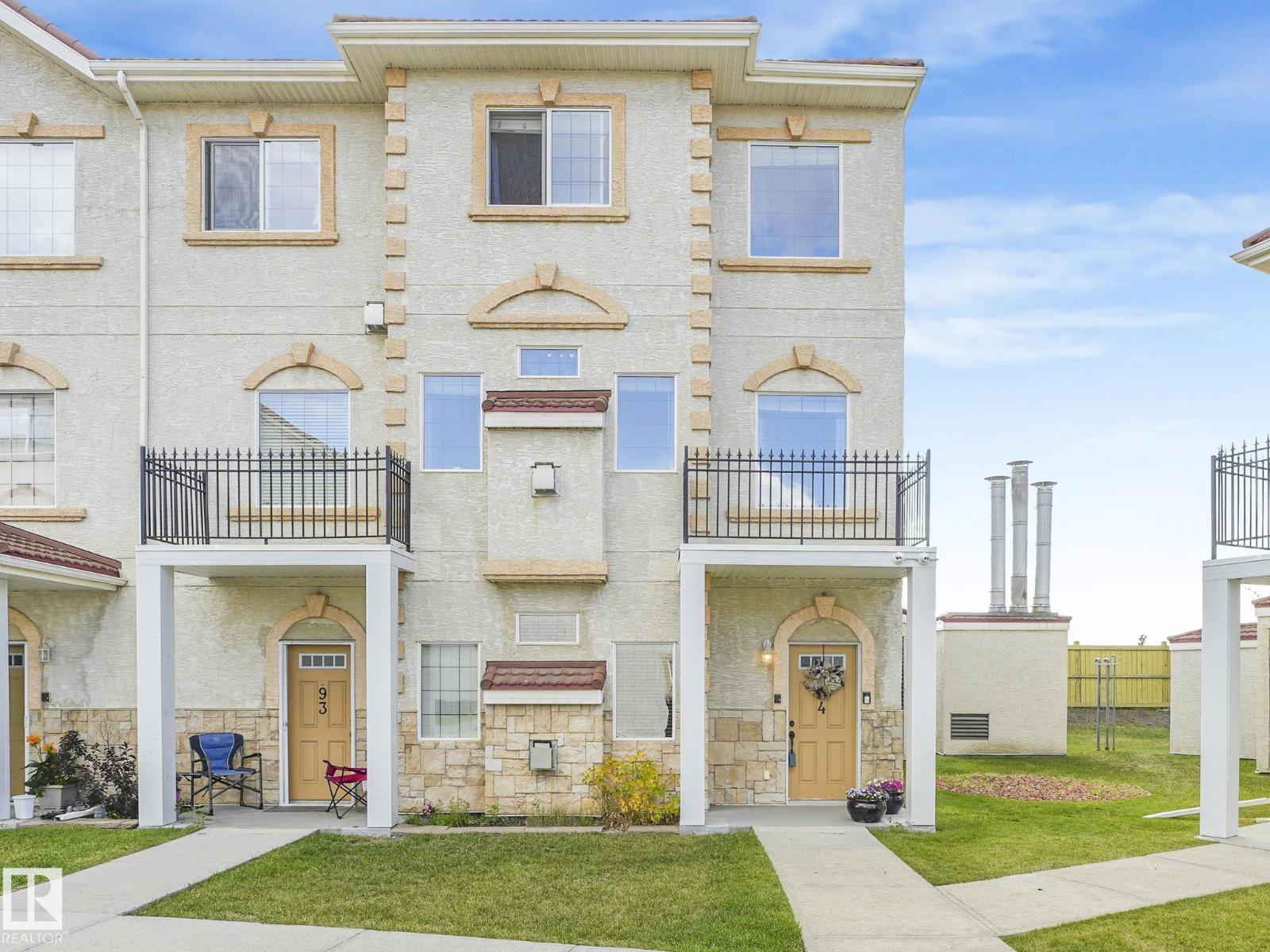 Photo 21 of 94 13825 155 Av Nw, Edmonton AB
