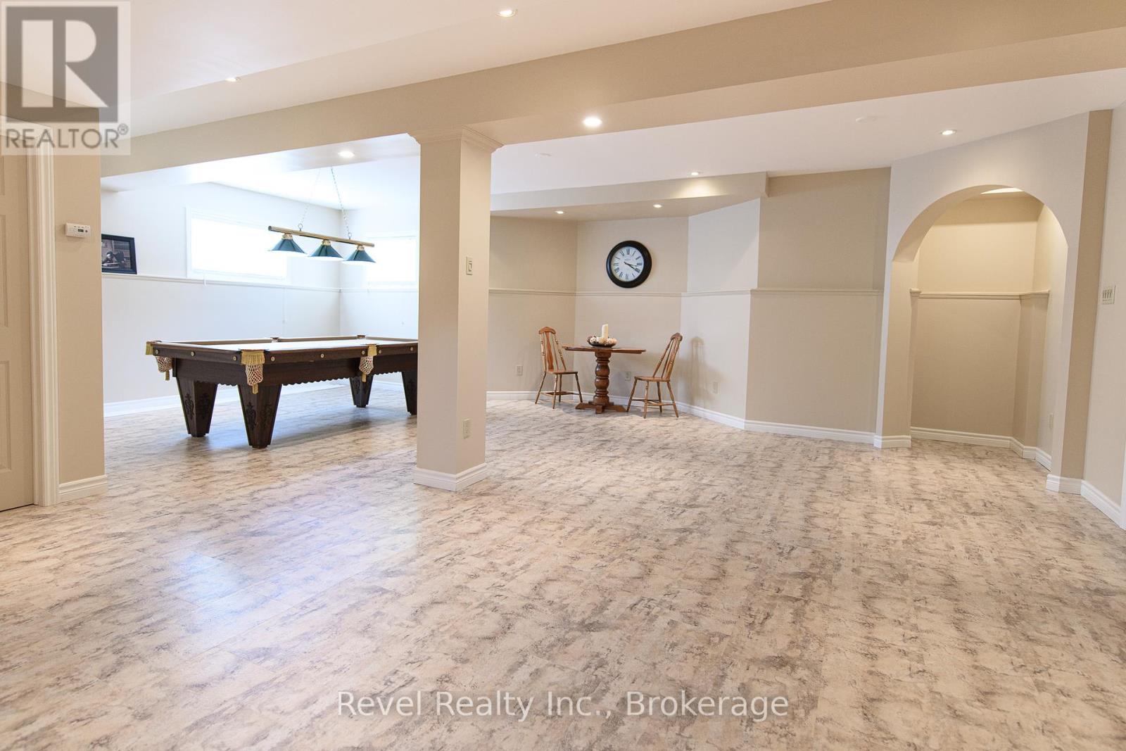 Photo 18 of 30 Cranberry Heights, Wasaga Beach ON
