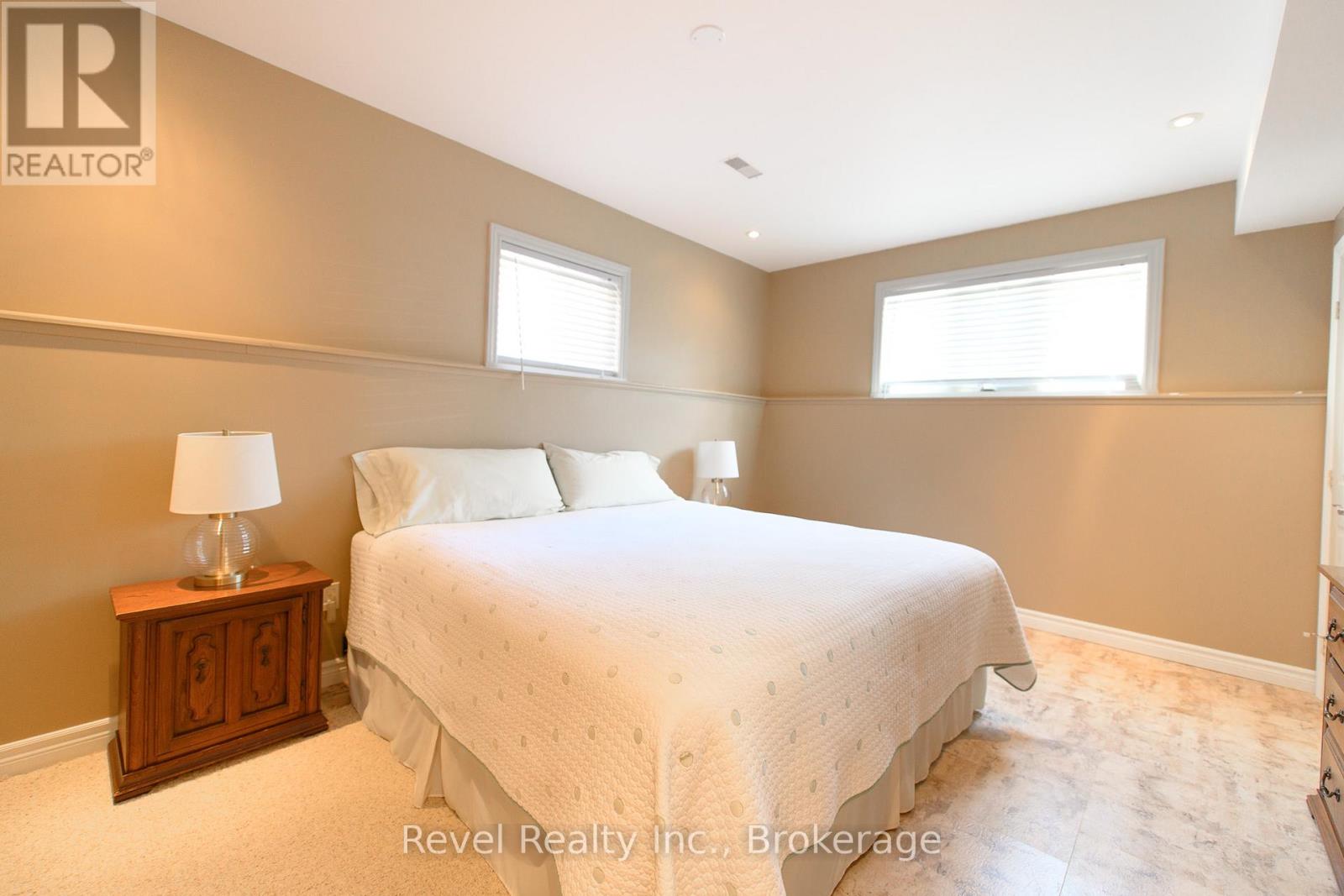 Photo 20 of 30 Cranberry Heights, Wasaga Beach ON