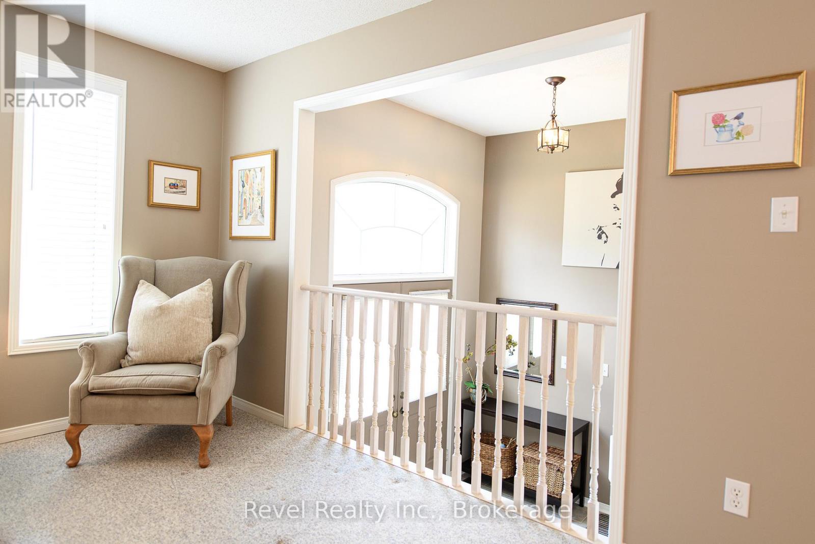 Photo 3 of 30 Cranberry Heights, Wasaga Beach ON