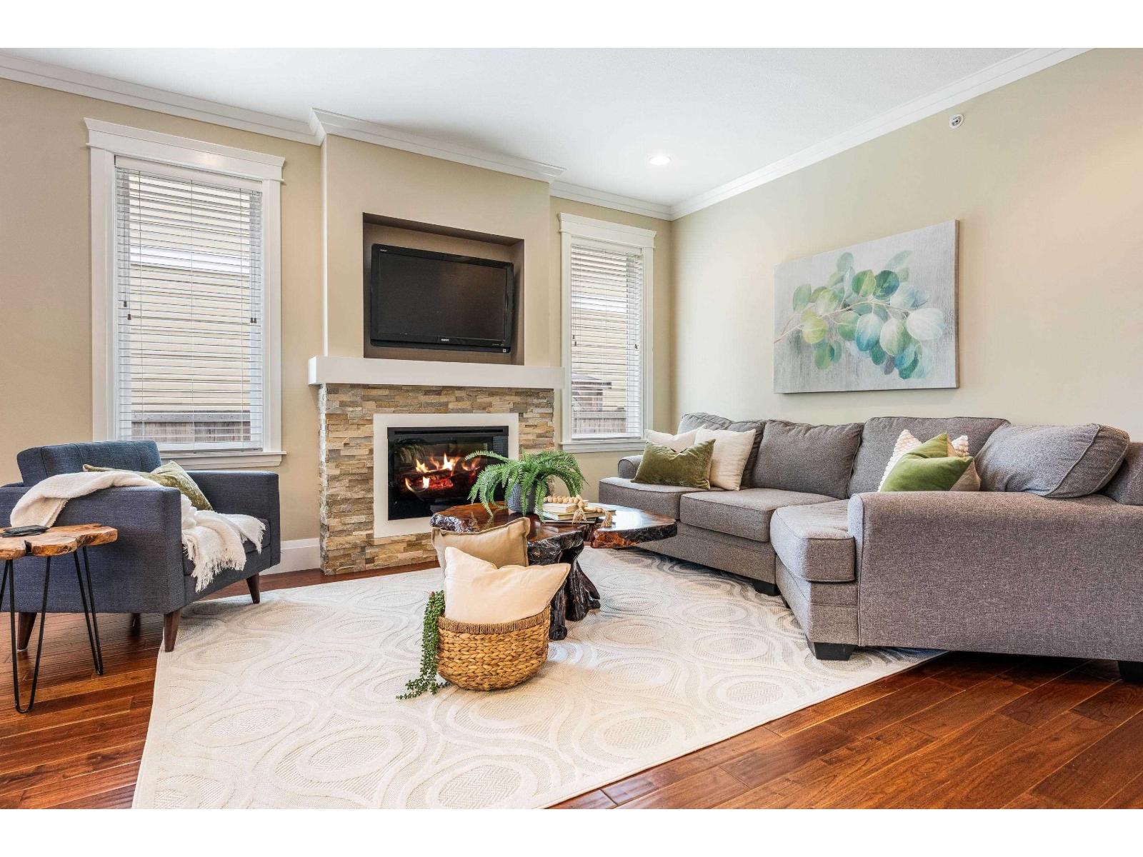 Photo 7 of 2 5882 Cowichan Street Garrison Crossing, Chilliwack BC